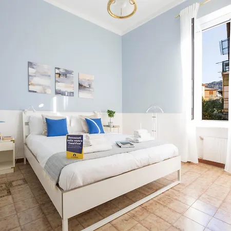 Casaviva - Bright Seaview With Parking In Appartamento